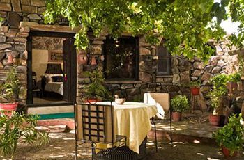 The Mandore - A Leafy